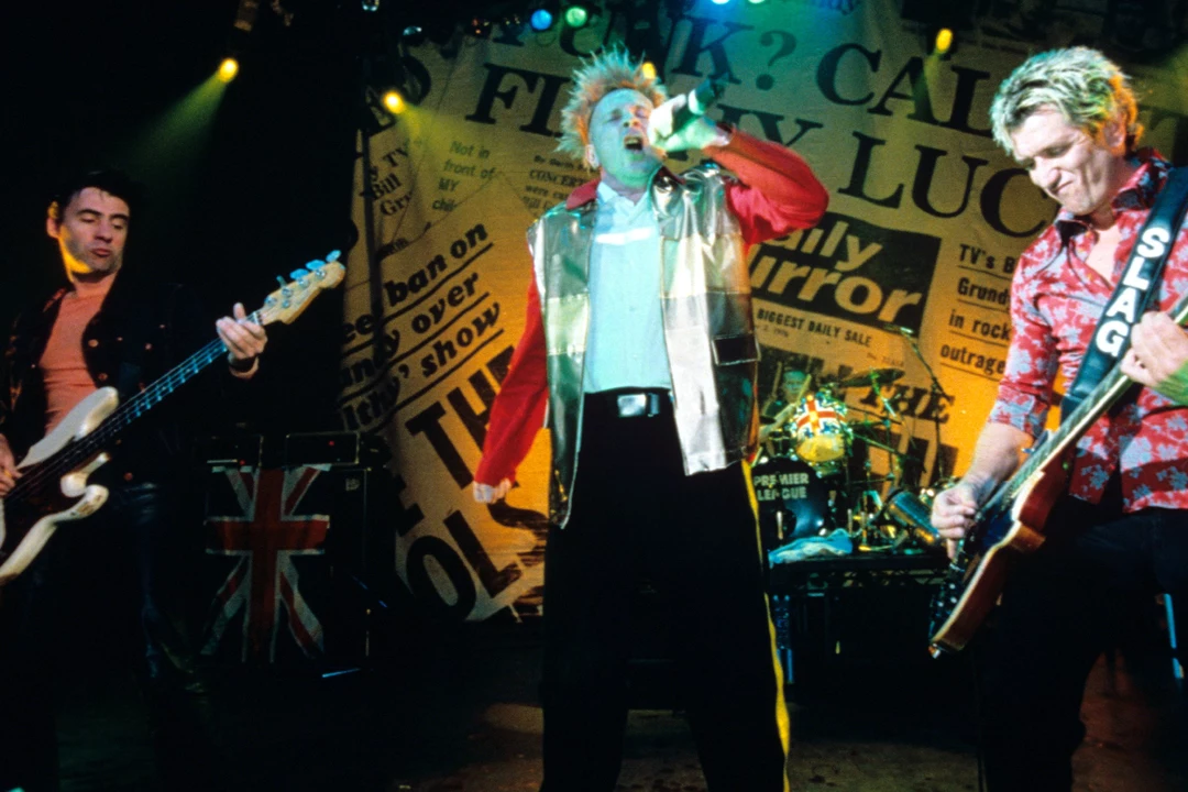 20 Years Ago: Sex Pistols Kick Off Reunion Tour