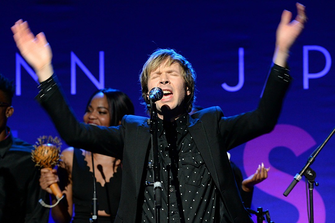 Beck's new album, Colors, set for October release Beck's new album, Colors, set for October release