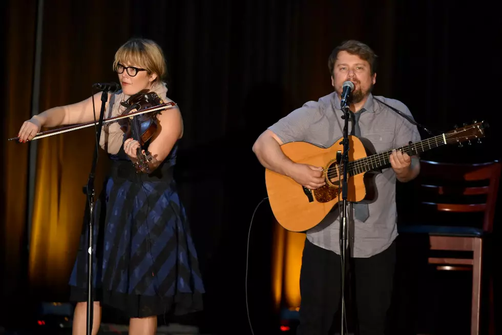 Listen to Nickel Creek Cover Fleetwood Mac’s ‘Steal Your Heart Away’